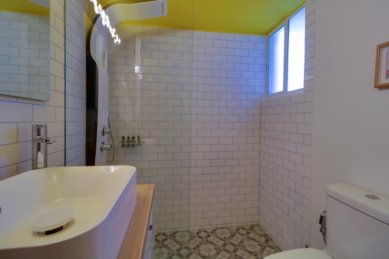 Spacious Central Flat☆3Min To Metro☆Ac|Netflix|Pc Афины Экстерьер фото