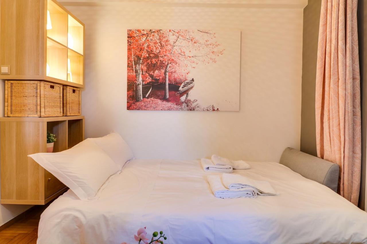 Spacious Central Flat☆3Min To Metro☆Ac|Netflix|Pc Афины Экстерьер фото