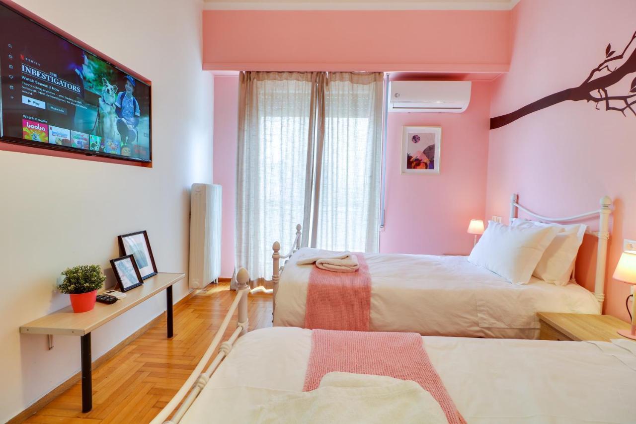 Spacious Central Flat☆3Min To Metro☆Ac|Netflix|Pc Афины Экстерьер фото