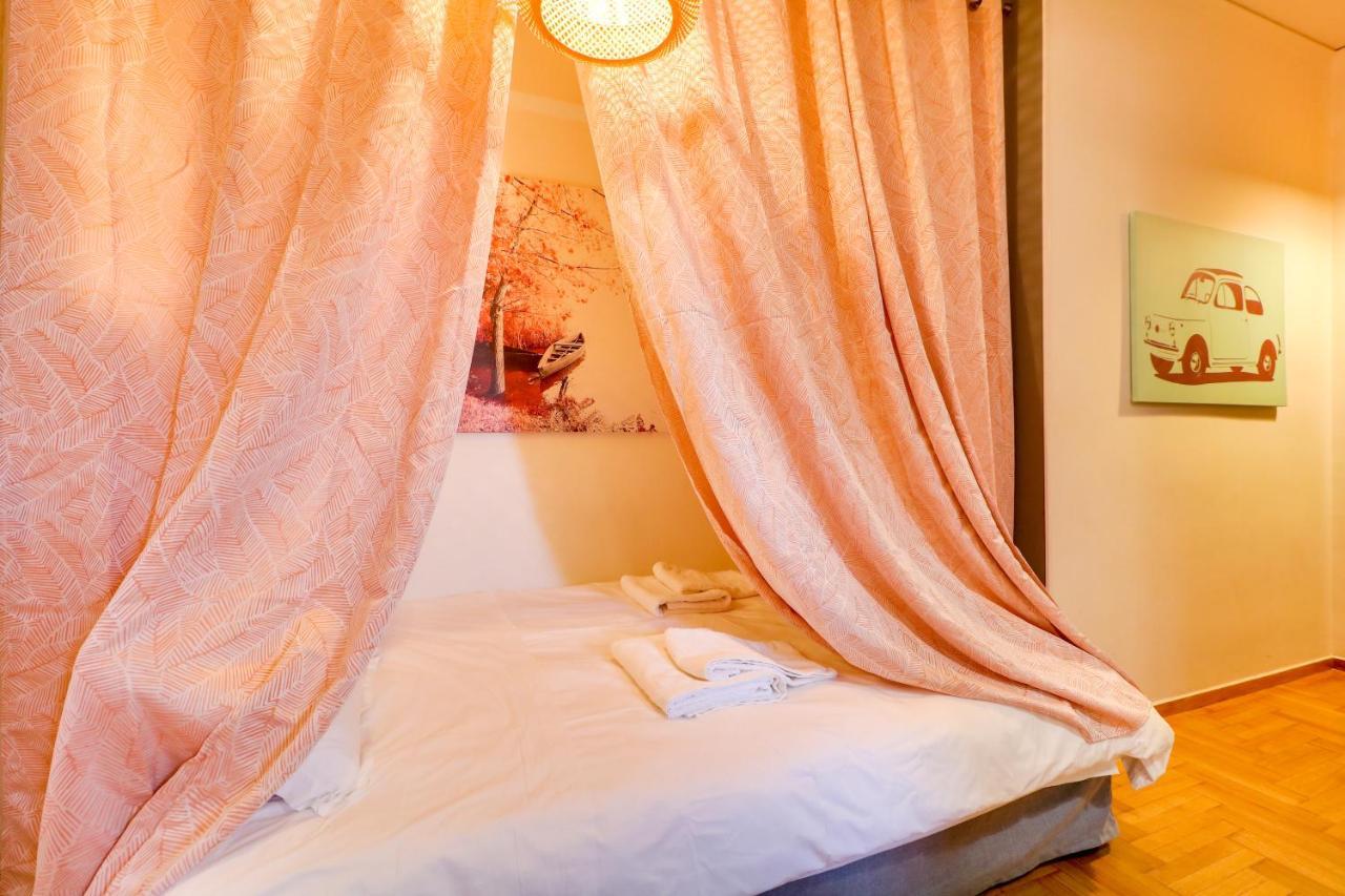 Spacious Central Flat☆3Min To Metro☆Ac|Netflix|Pc Афины Экстерьер фото